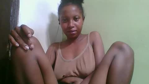 rinah654271 online show from 02/13/26, 04:47