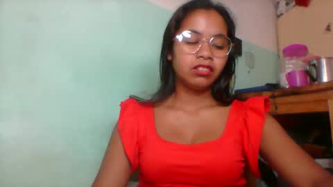 Snapshot of rinah856024 chatting on 06/01/26, 06:15 rinah856024 online show from 06/01/26, 06:15