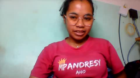 Snapshot of rinah856024 chatting on 07/23/26, 03:32 rinah856024 online show from 07/23/26, 03:32