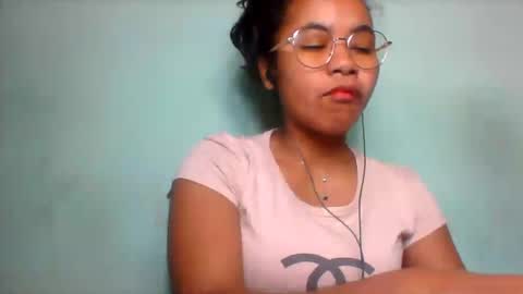 Snapshot of rinah856024 chatting on 07/28/26, 07:39 rinah856024 online show from 07/28/26, 07:39