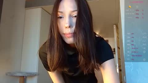 Rina online show from 09/26/25, 11:47