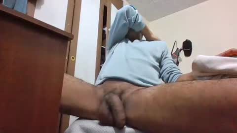 Snapshot of rinobogota chatting on 06/21/26, 03:42 Ruben D online show from 06/21/26, 03:42