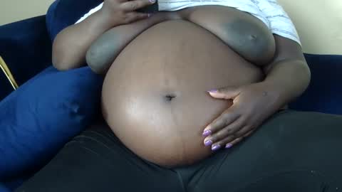 Snapshot of rio_sky chatting on 12/26/24, 03:31 cookie online show from 12/26/24, 03:31