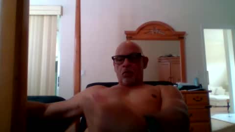 Snapshot of rionel chatting on 03/04/25, 06:29 RioNel online show from 03/04/25, 06:29