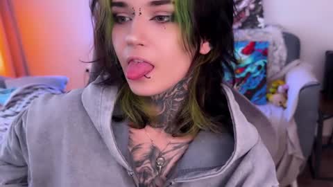   DianaBrite            fansl y online show from 04/20/26, 01:25