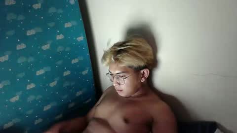 Snapshot of ririhoee chatting on 03/22/26, 08:56 ririhoee online show from 03/22/26, 08:56