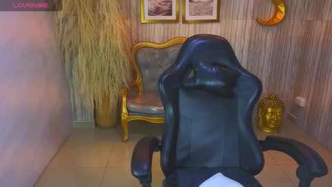 Snapshot of risada_temptation_s chatting on 10/03/25, 03:14 Risada online show from 10/03/25, 03:14