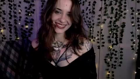 Snapshot of risha_laass chatting on 05/29/26, 08:07 risha_laass online show from 05/29/26, 08:07