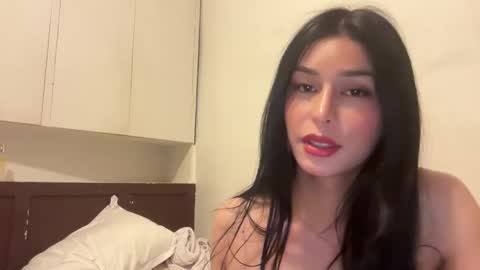 Snapshot of risingqueen chatting on 03/16/26, 03:12 risingqueen online show from 03/16/26, 03:12