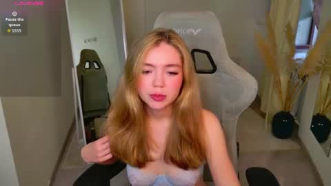 Snapshot of rita__shy chatting on 06/30/26, 06:58 Rita online show from 06/30/26, 06:58