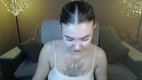 Snapshot of ritaneer chatting on 12/11/24, 09:19 ritaneer online show from 12/11/24, 09:19