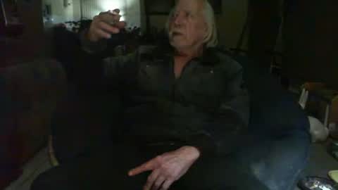 riveratggg online show from 11/03/25, 07:48