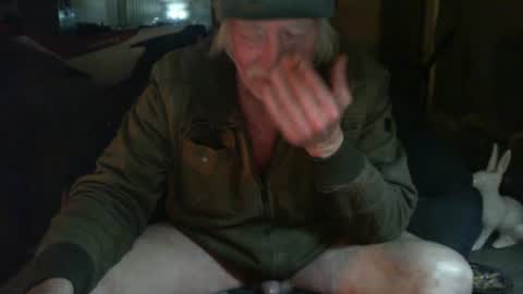 Snapshot of riverratggg chatting on 06/20/26, 12:03 riveratggg online show from 06/20/26, 12:03