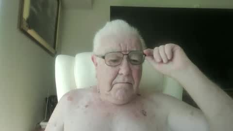 Snapshot of riversdave122 chatting on 05/13/26, 02:58 riversdave122 online show from 05/13/26, 02:58