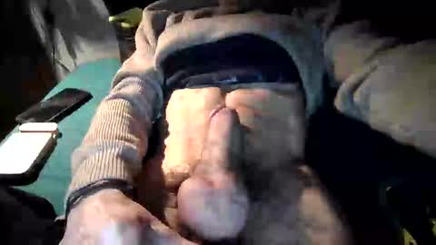 Snapshot of rizzo1980682473 chatting on 03/01/26, 02:24 rizzo1980682473 online show from 03/01/26, 02:24