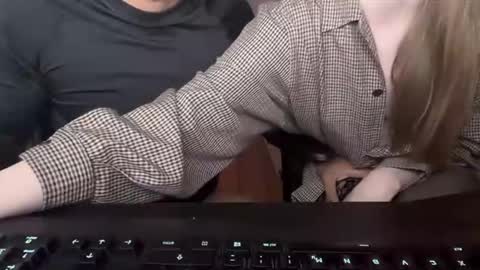 Snapshot of rmariarob chatting on 04/08/26, 07:25 couplesexhot online show from 04/08/26, 07:25