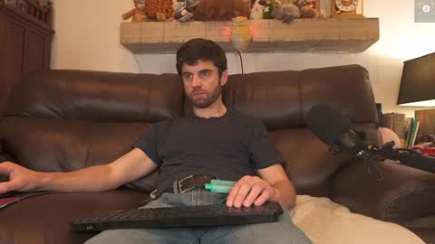 Ryan aka KeylimeRy online show from 01/13/25, 09:19