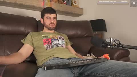 Ryan aka KeylimeRy online show from 02/09/25, 05:54