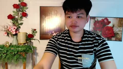 Snapshot of rnl_cum chatting on 07/18/26, 09:35 RICH MY GOAL online show from 07/18/26, 09:35
