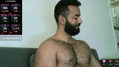 Snapshot of roa32sebas chatting on 02/05/25, 02:37 SebasRoa online show from 02/05/25, 02:37