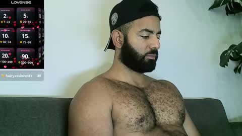 SebasRoa online show from 12/16/25, 02:44