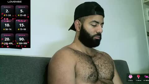 Snapshot of roa32sebas chatting on 05/15/26, 03:30 SebasRoa online show from 05/15/26, 03:30