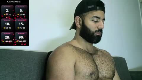 Snapshot of roa32sebas chatting on 07/20/26, 03:14 SebasRoa online show from 07/20/26, 03:14