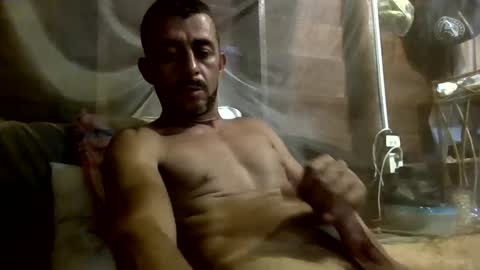 Snapshot of roadsidepicnic01 chatting on 02/19/25, 06:00 Daddy online show from 02/19/25, 06:00