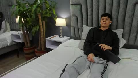 Roan Birkin online show from 02/17/25, 10:36