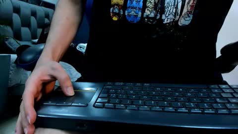 Roan Birkin online show from 12/14/25, 09:52