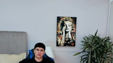 Snapshot of roan_birkin chatting on 05/04/26, 07:32 Roan Birkin online show from 05/04/26, 07:32