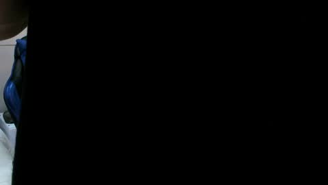 Snapshot of roan_birkin chatting on 05/19/26, 07:31 Roan Birkin online show from 05/19/26, 07:31