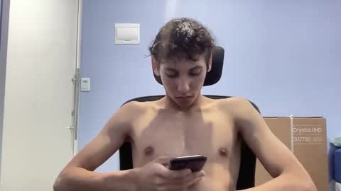 roandry909974 online show from 12/11/24, 01:15