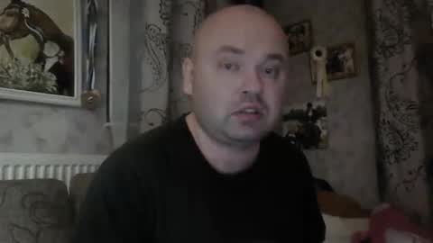 rob18997 online show from 11/03/25, 07:59