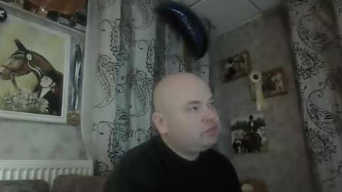 rob18997 online show from 11/15/25, 05:09