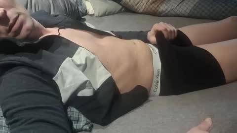 Snapshot of rob35jr chatting on 02/17/26, 11:07 rob35jr online show from 02/17/26, 11:07