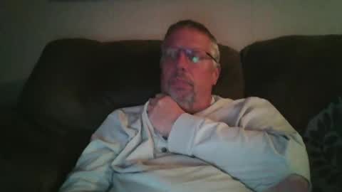 Snapshot of rob9271963 chatting on 01/24/25, 01:03 Rob online show from 01/24/25, 01:03