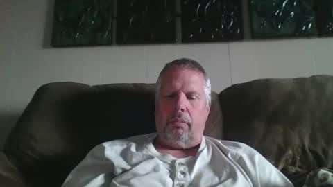 Snapshot of rob9271963 chatting on 01/26/25, 05:44 Rob online show from 01/26/25, 05:44