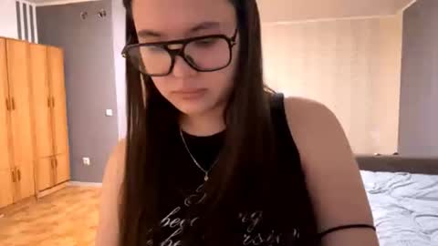 Snapshot of robbimckoy chatting on 02/02/26, 01:32 Aya online show from 02/02/26, 01:32