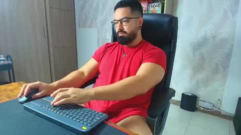 Snapshot of robby_k chatting on 11/09/25, 12:09 Robby online show from 11/09/25, 12:09