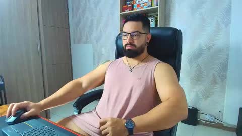 Snapshot of robby_k chatting on 11/09/25, 09:02 Robby online show from 11/09/25, 09:02