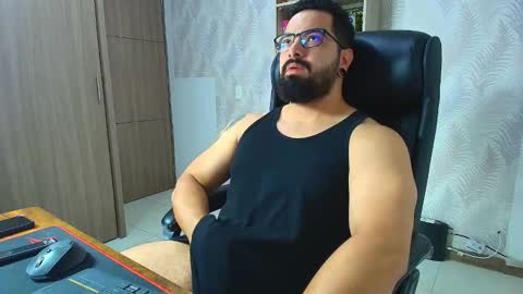 Snapshot of robby_k chatting on 11/25/25, 12:10 Robby online show from 11/25/25, 12:10