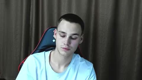 robert10211 online show from 10/07/25, 06:27