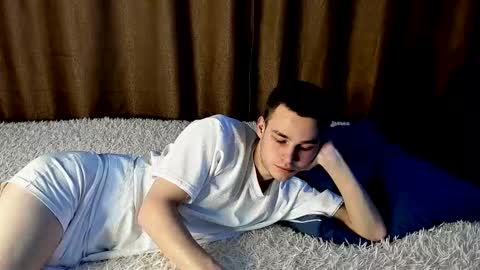 Snapshot of robert10211 chatting on 03/02/26, 03:30 robert10211 online show from 03/02/26, 03:30