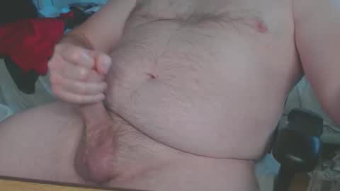 Snapshot of robert9955 chatting on 11/16/25, 04:56 Robert9955 online show from 11/16/25, 04:56