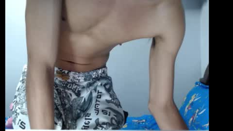 robert_kingg online show from 12/17/25, 07:25