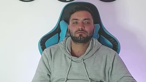 Stiven - online show from 12/19/25, 07:37