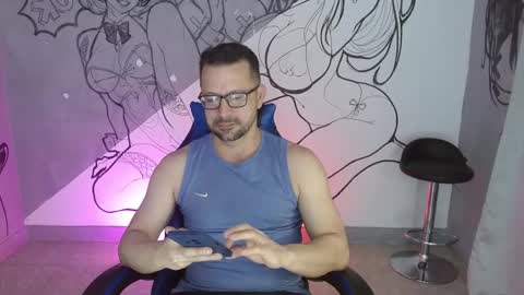 Snapshot of robert_poison1 chatting on 11/27/25, 06:43 Robert online show from 11/27/25, 06:43