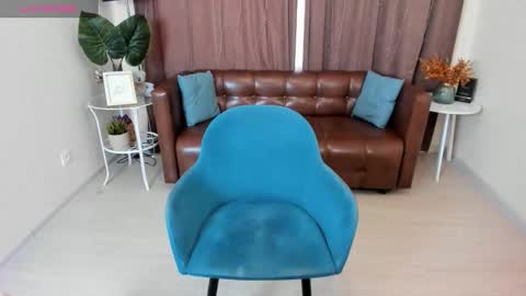 Snapshot of robertamorelly chatting on 01/24/25, 08:13 Betty online show from 01/24/25, 08:13