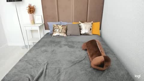 Snapshot of robertamorelly chatting on 10/02/25, 07:04 Betty online show from 10/02/25, 07:04